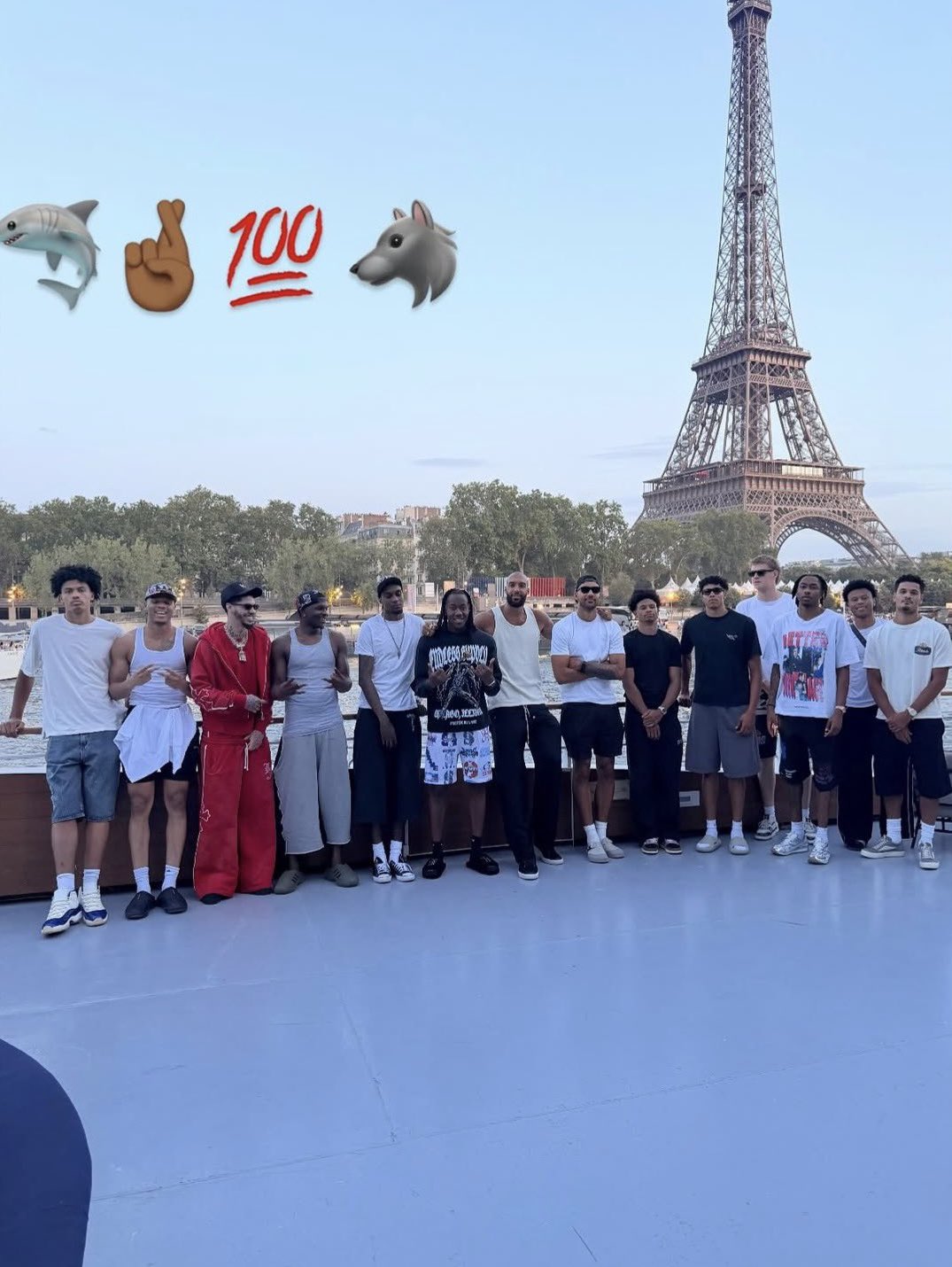 戈贝尔豪横！华子领衔的“观光团”光球员就13人 已经呆一周了